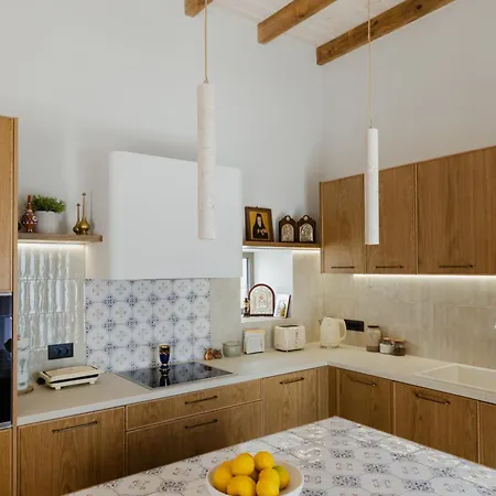 Casa de Férias Lemonia Modern Retreat