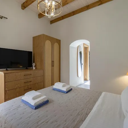 Lemonia Modern Retreat Archangelos (Rhodes)